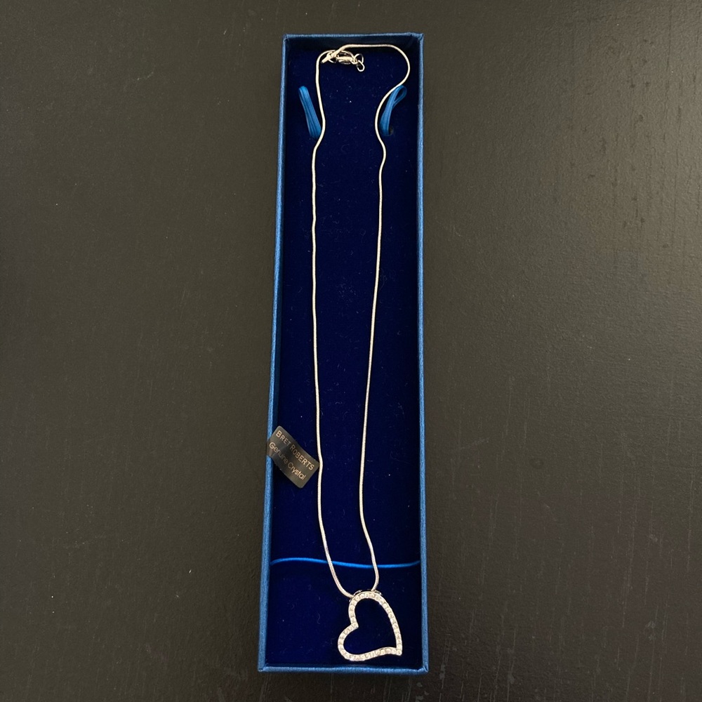 Bret Roberts Genuine crystal necklace